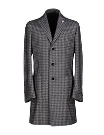 L.B.M. 1911 - Coat