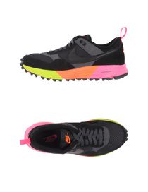 NIKE - Low-tops