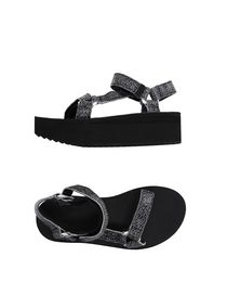 teva shoes womens