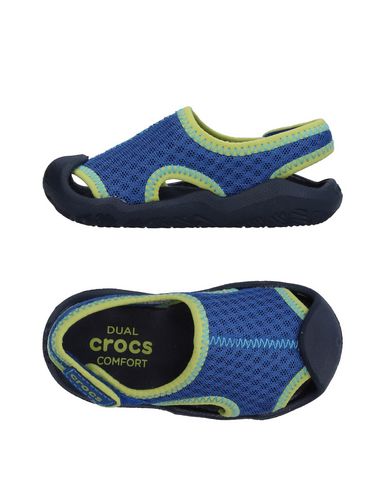 crocs dual comfort sandals