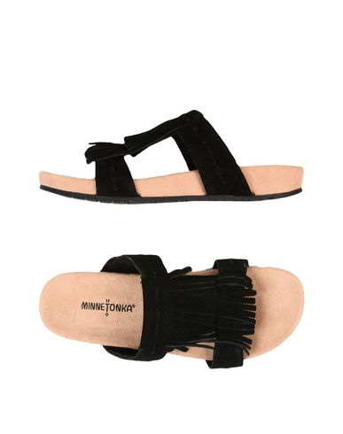minnetonka daisy sandals