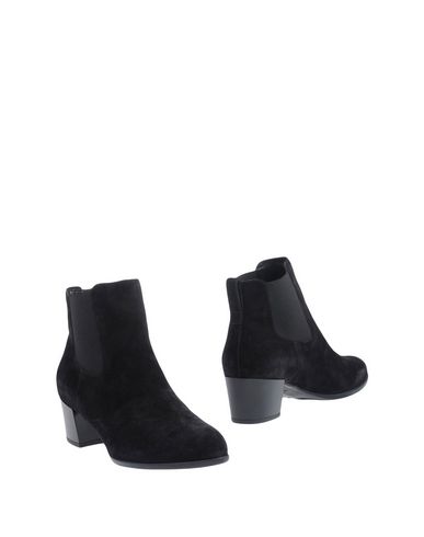 Hogan Mid Heel Ankle Boots In Black