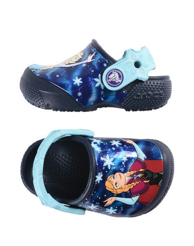 crocs for beach