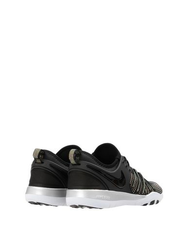 nike free tr 7 metallic