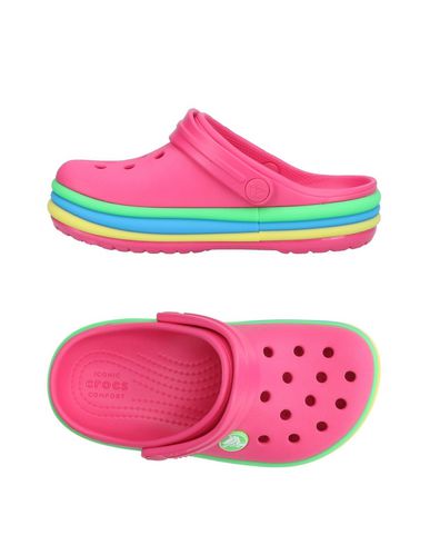 crocs girl