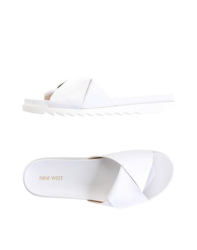 nine west flip flops