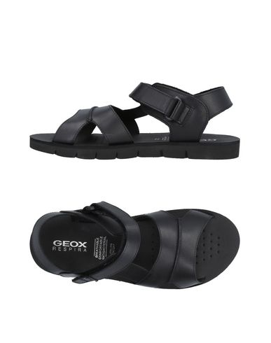 mens slide sandals wide width