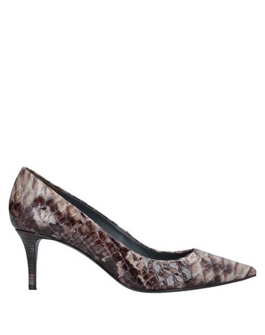 magrit pumps