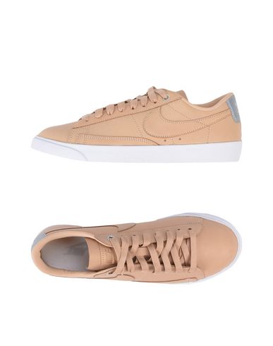 nike blazer low se premium