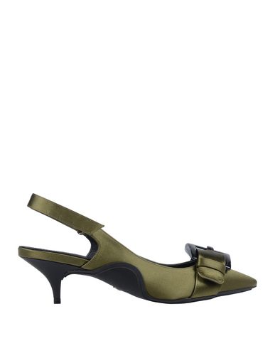 ZOOM N°21 - Zapato de salón