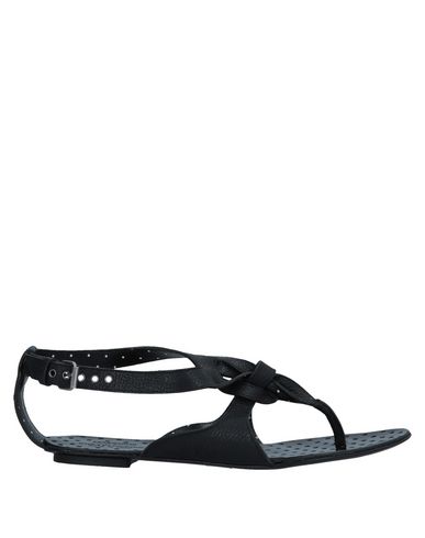 moschino flip flops womens