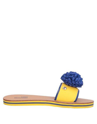 love moschino flip flops