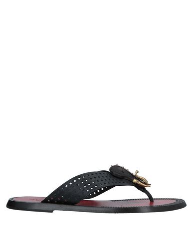 women's valentino flip flops