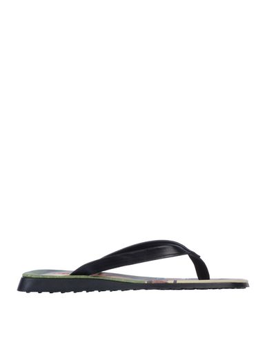 camper flip flops