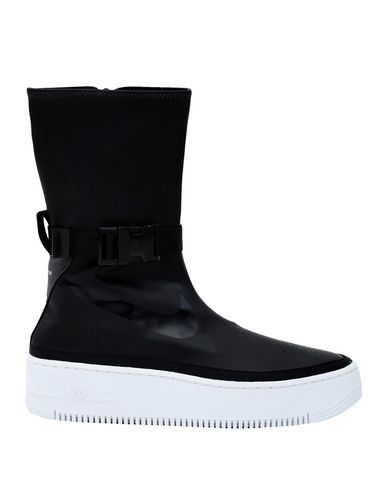 womens nike boots