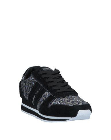 Sneakers Versace Jeans Donna - Acquista online su YOOX ... Sneakers Versace Jeans Donna - Acquista online su YOOX ...