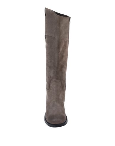 stonefly boots
