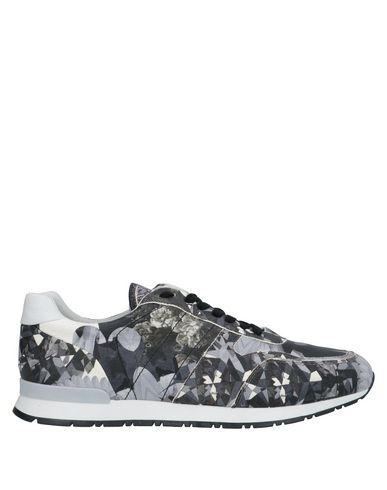 stokton sneakers online