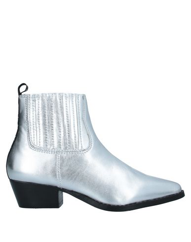 steve madden silver ankle boots