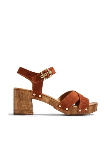 tan clog sandals