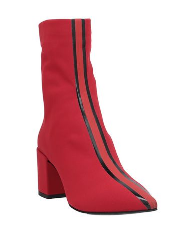 Elena Iachi Ankle Boot In Red