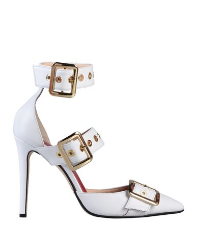 Mangano Pump In White | ModeSens