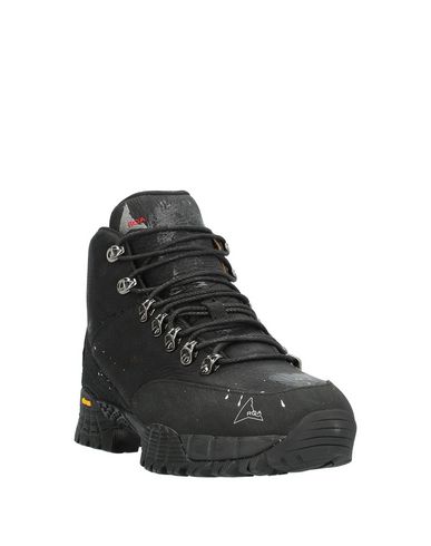 roa paint splatter boots
