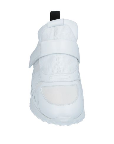 Tod's Sneakers In White