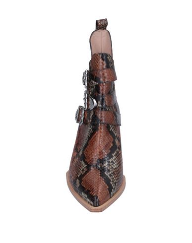 Ras Ankle Boots In Brown