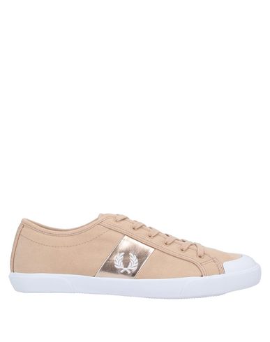 Click to view more detailed imagery on our partner's website Fred Perry Sneakers In Pale Pink