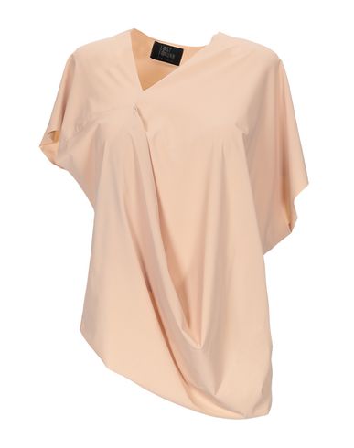 pale pink tee shirts