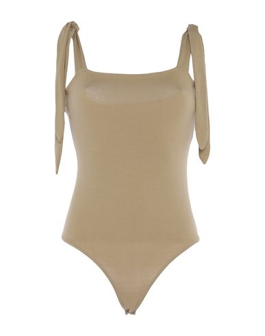 Click to view more detailed imagery on our partner's website Glamorous T-Shirt In Military Green