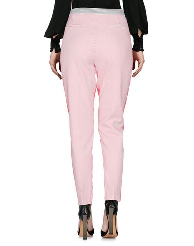 TERESA DAINELLI Casual pants,13370091IQ 4