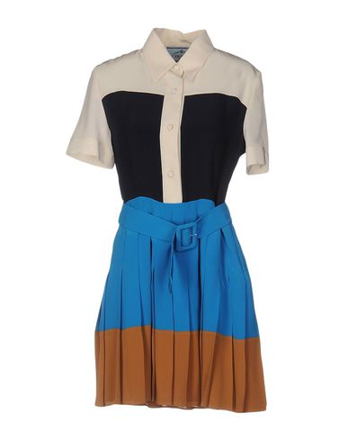 ZOOM PRADA - Office Looks