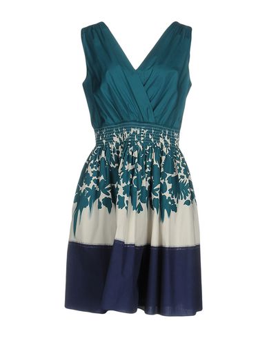 ZOOM PRADA - Robe aux genoux