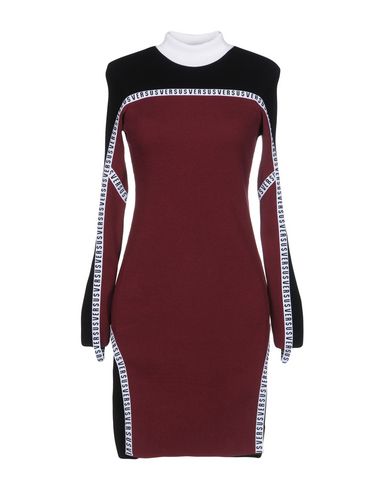 ZOOM VERSUS VERSACE - Enges Kleid