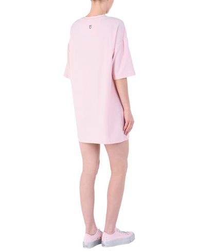 short dress with converse