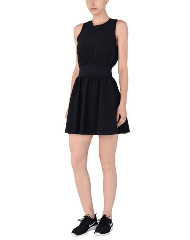 tute di felpa adidas