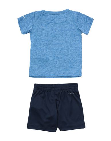 completi nike 12 anni completi nike 12 anni