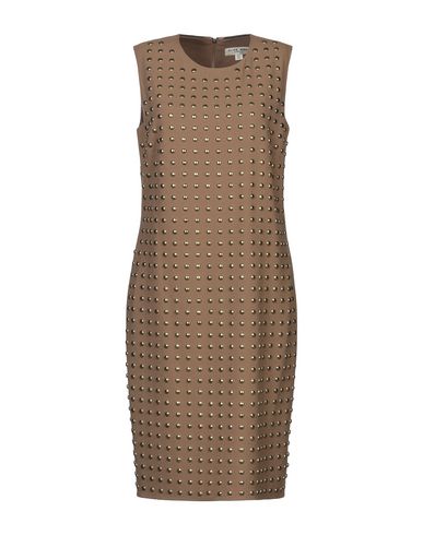 ZOOM BURBERRY - Modèle fourreau