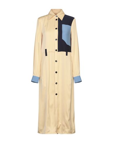 ZOOM VICTORIA BECKHAM - Modèle chemisier