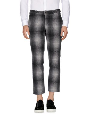 ZOOM DERRIÉRE - Chino