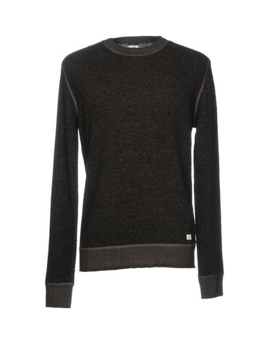 cp company logo jumper