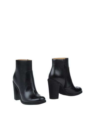 ZOOM MM6 by MAISON MARGIELA - Ankle boot