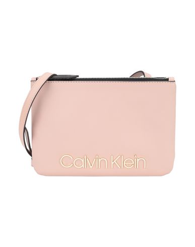ズーム CALVIN KLEIN - クロスボディバッグ