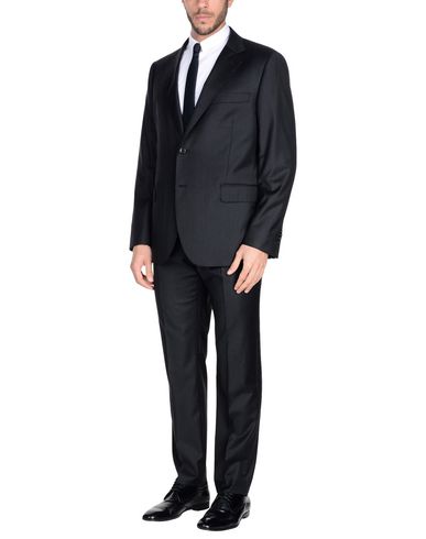 ZOOM HILTON - Trajes