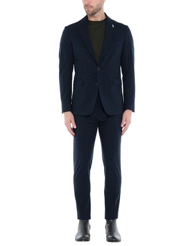 ZOOM AGLINI - Trajes