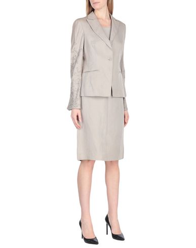 Click to view more detailed imagery on our partner's website Alberta Ferretti Suit In Beige