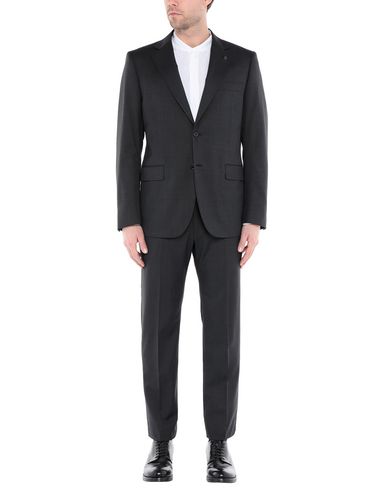 ZOOM HILTON - Trajes